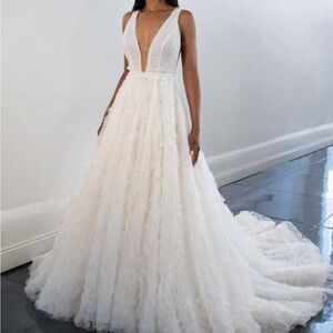 Martina Liana Ivory Wedding Dress